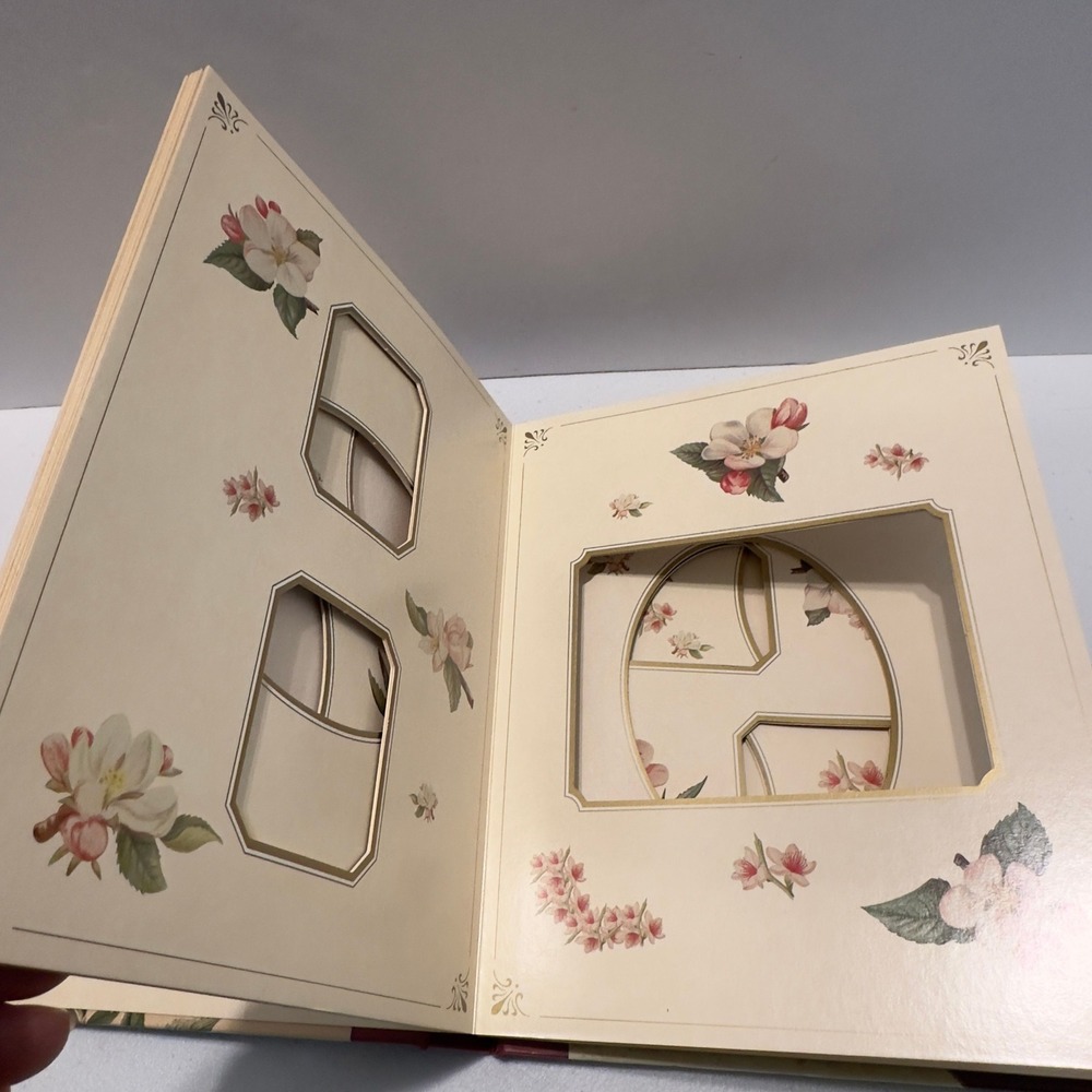 Vintage Flower Floral Photo Album - Picture 3 of 3